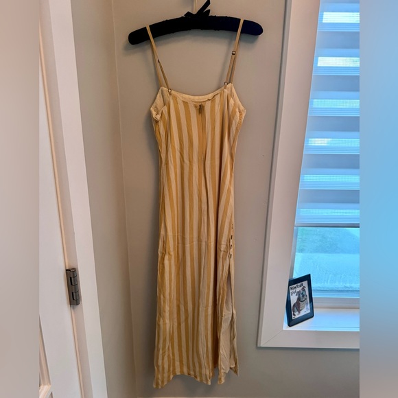 Amuse Society Midi Dress with slit size S - Picture 3 of 6